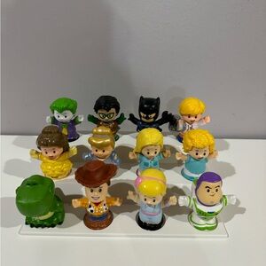 Fisher-Price Little People Assorted Character Toy Set - Multicolor